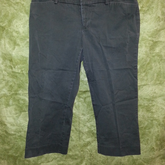 Mossimo size 8 dark military green Capri fit 3 - Picture 2 of 4